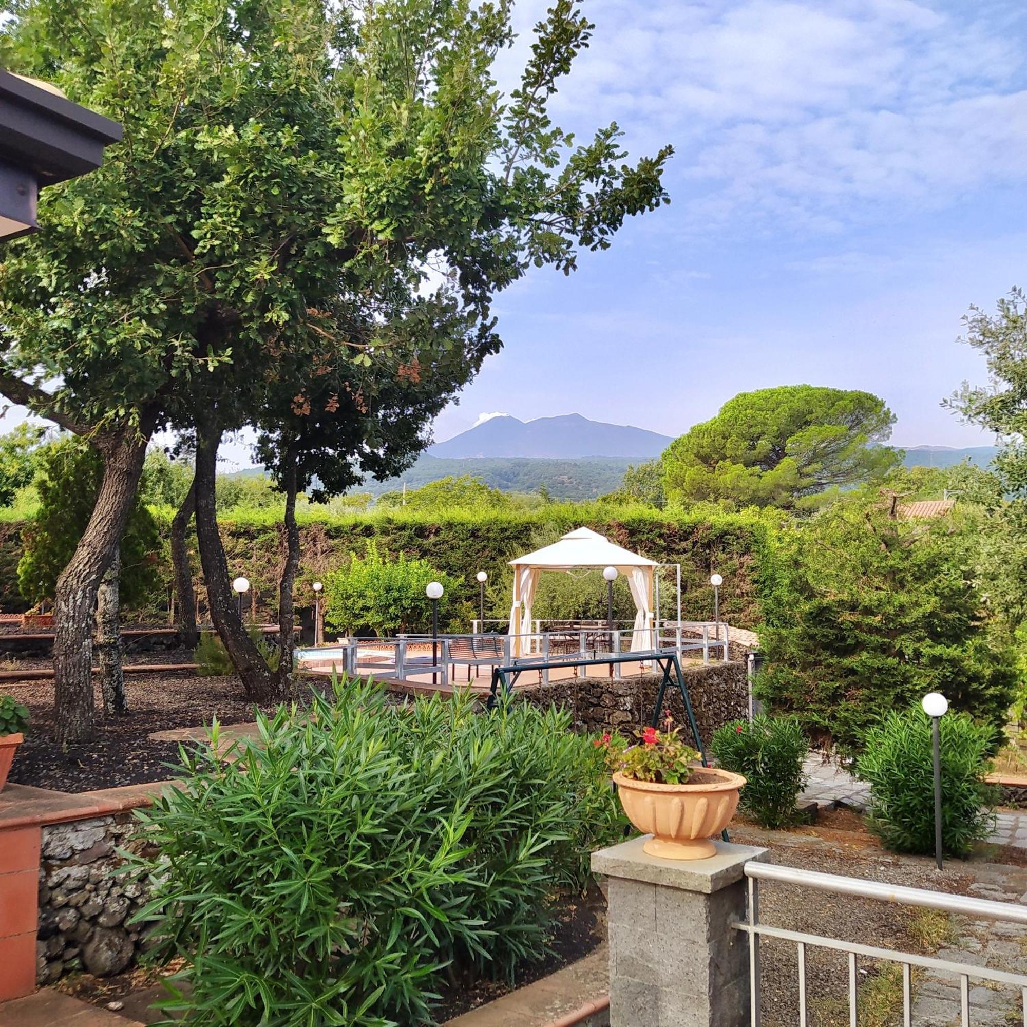Villa Melany Casa Vacanza Piedimonte Etneo Exterior photo